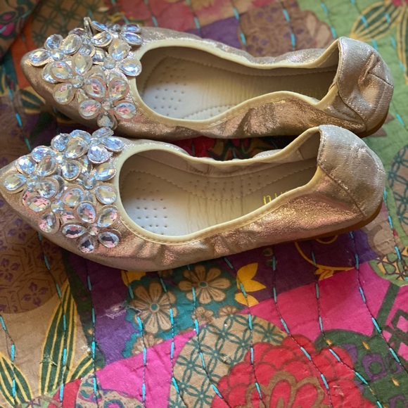 Gold Embellished Women's Flats - Picture 4 of 12